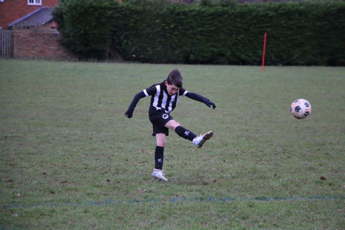 Brill United vs Hazlemere Hawkes