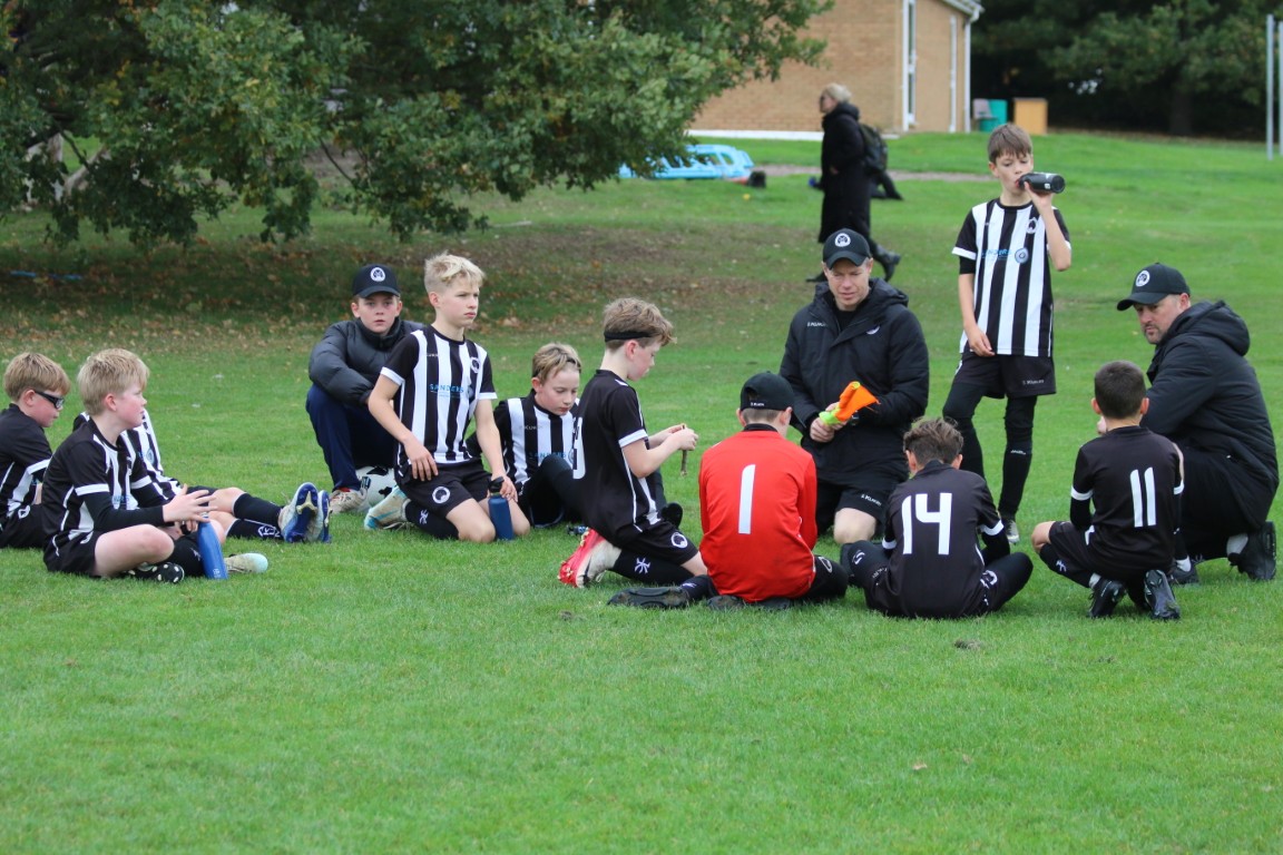 Brill United vs Crendon Corinthians